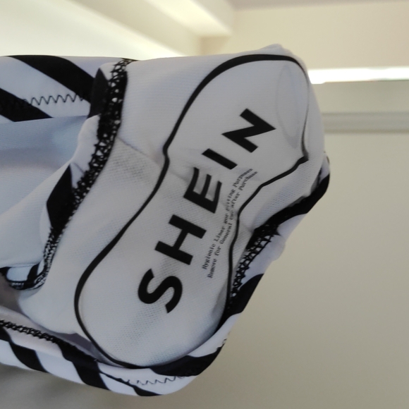 COPY - Shein Bathing Suit 2XL Black & White Pinstripe - Picture 4 of 6